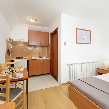 Apartman Silvana 74 *