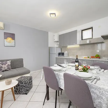 Silvana 74 Apartmán *