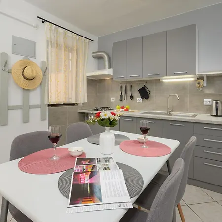 Silvana 74 Apartmán *