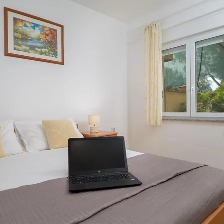 Silvana 74 Apartman Pula