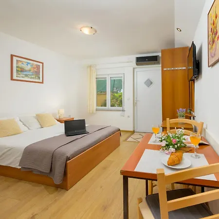 Silvana 74 Apartmán *